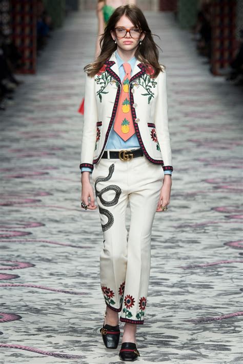 gucci women's clothing.